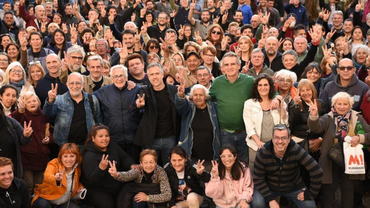 Masiva marcha en Rosario en respaldo a Cristina Fernández